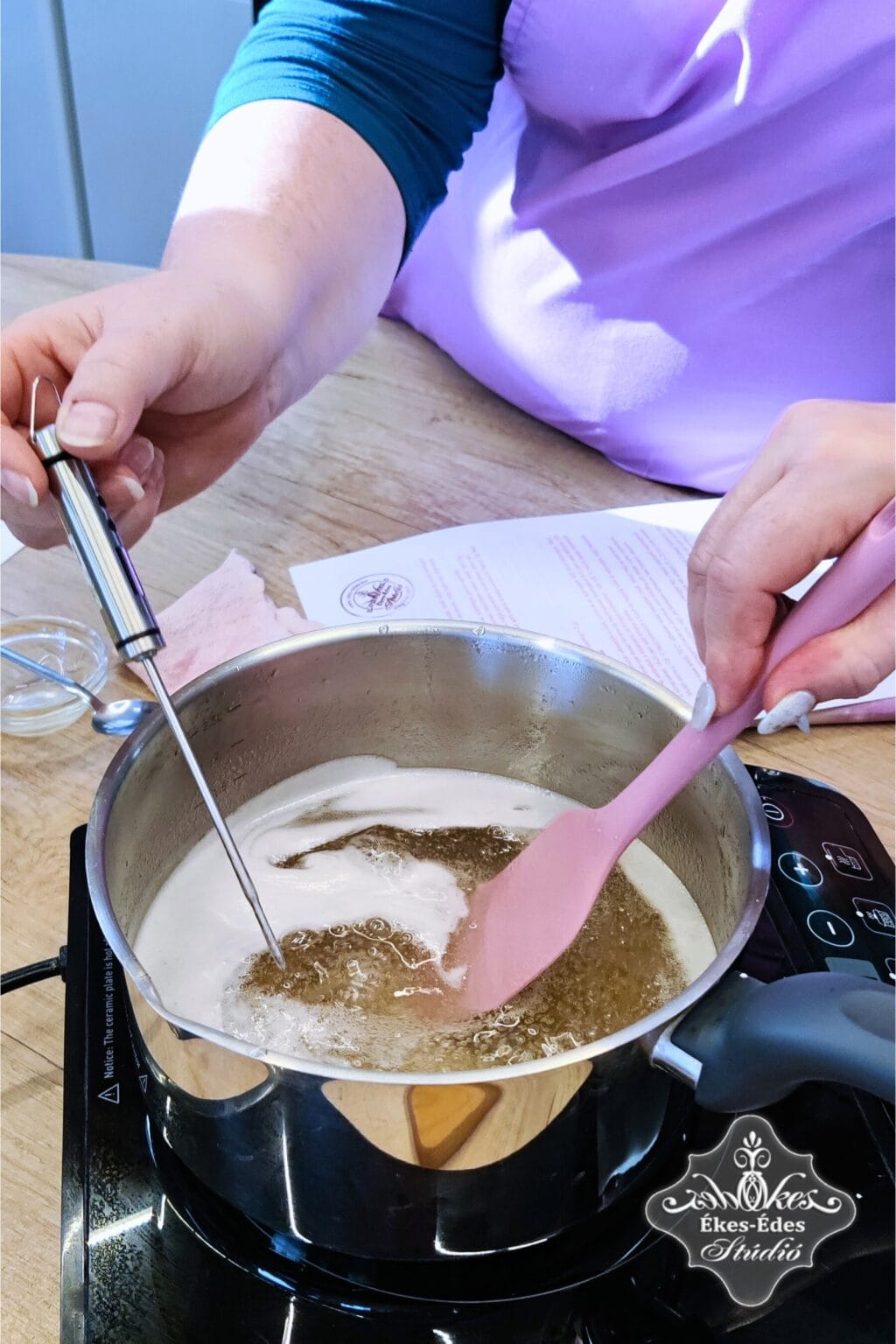 Tanfolyami munkafolyamat, a szirup főzése közben a hőmérséklet ellenőrzése