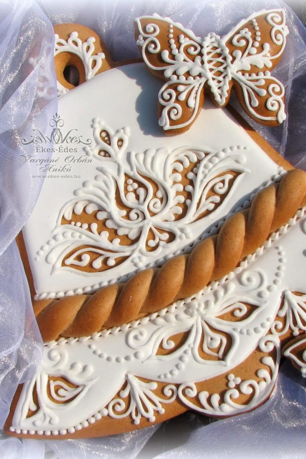 mezeskalacs-harang-terulomazzal-irokaval-oktato-munkaja