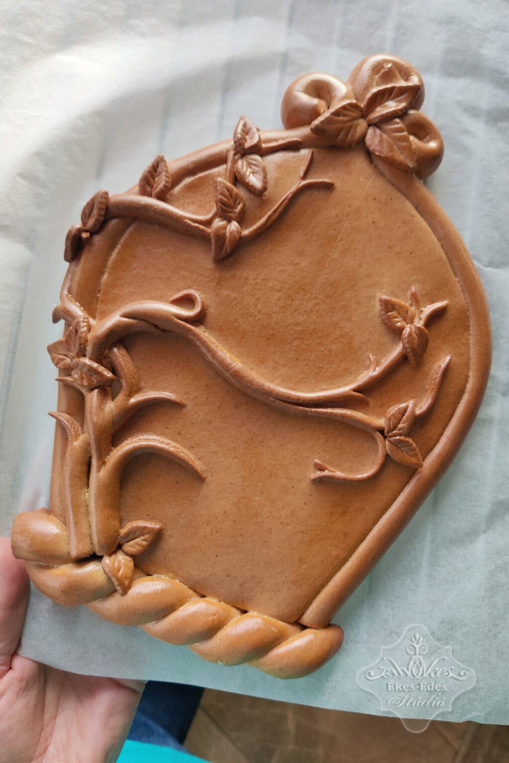 diszitesre-varo-alaktarto-tesztabol-mezeskalacs