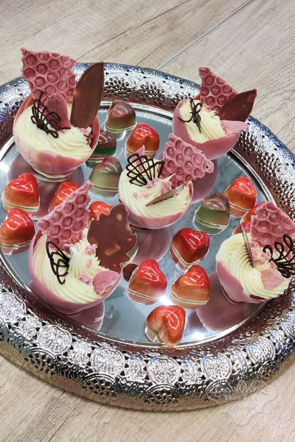 bonbon-csokoladediszek-csokolade-tanfolyam-kehely