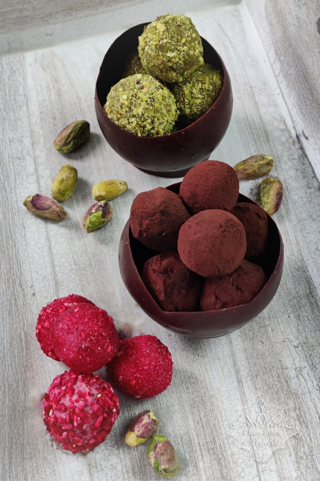 bonbon-csokoladediszek-csokoladekehely-truffelgolyo