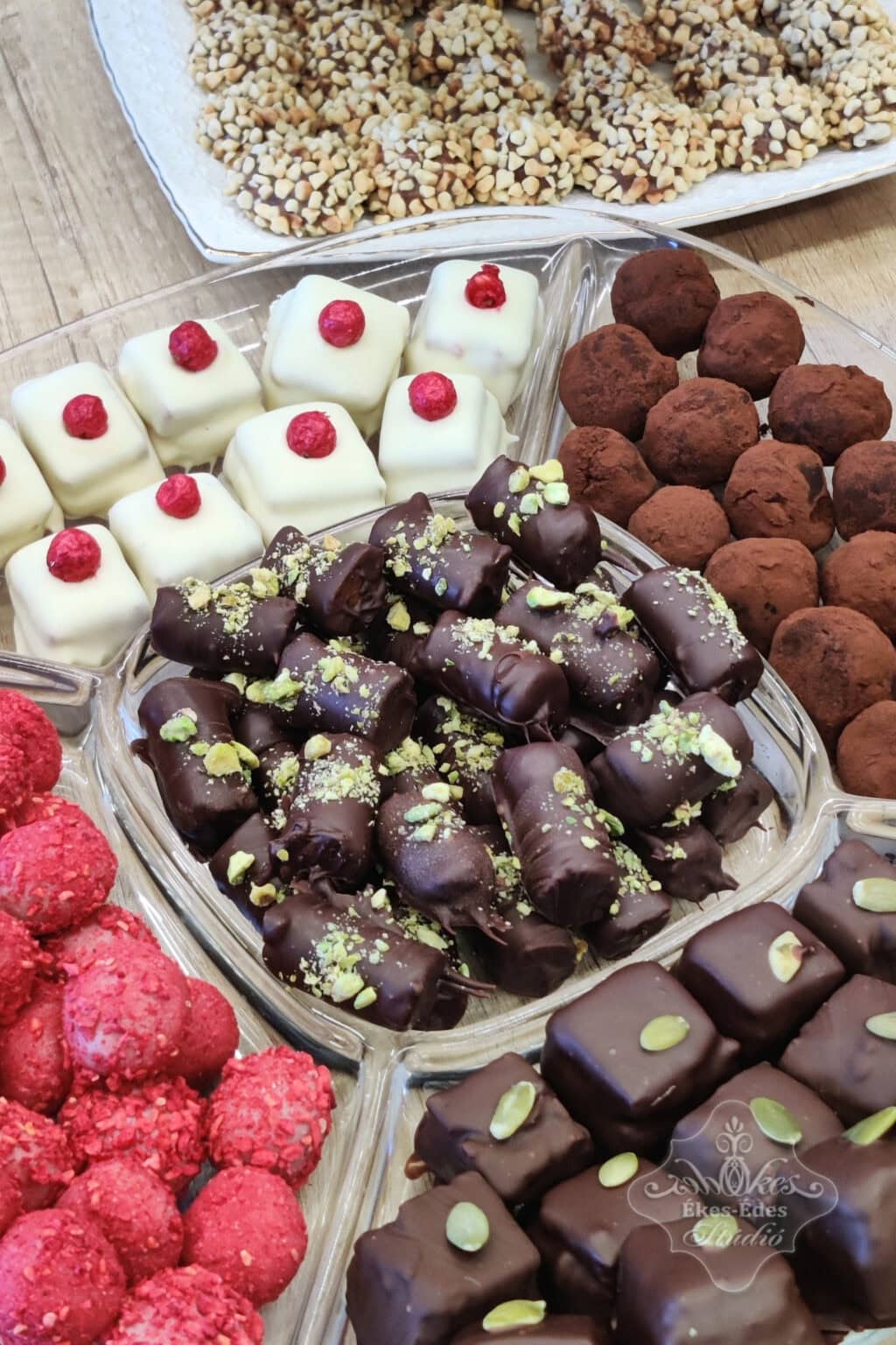 bonbon-csokoladediszek-tanfolyam