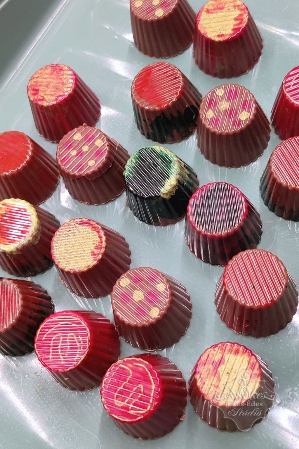 bonbon-kezmuves-csokolade-tanfolyam-bonbonok