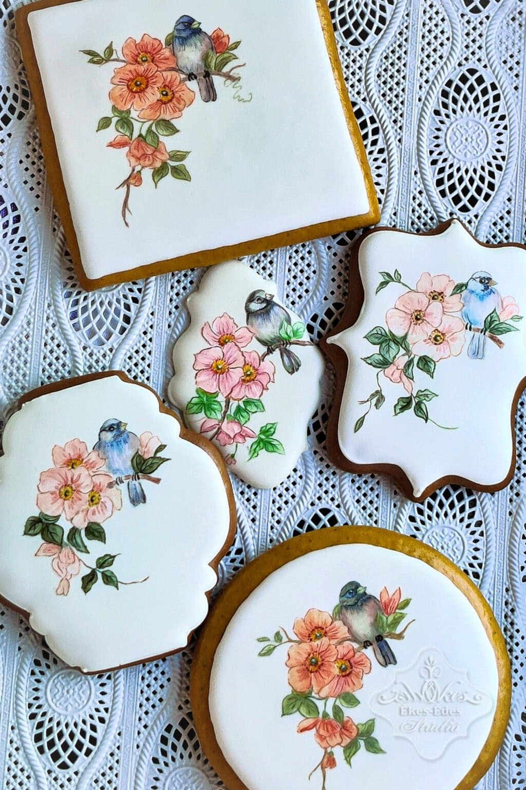 cukormazas-muveszi-halado-tanfolyam-tanulok-festett-royal-icing