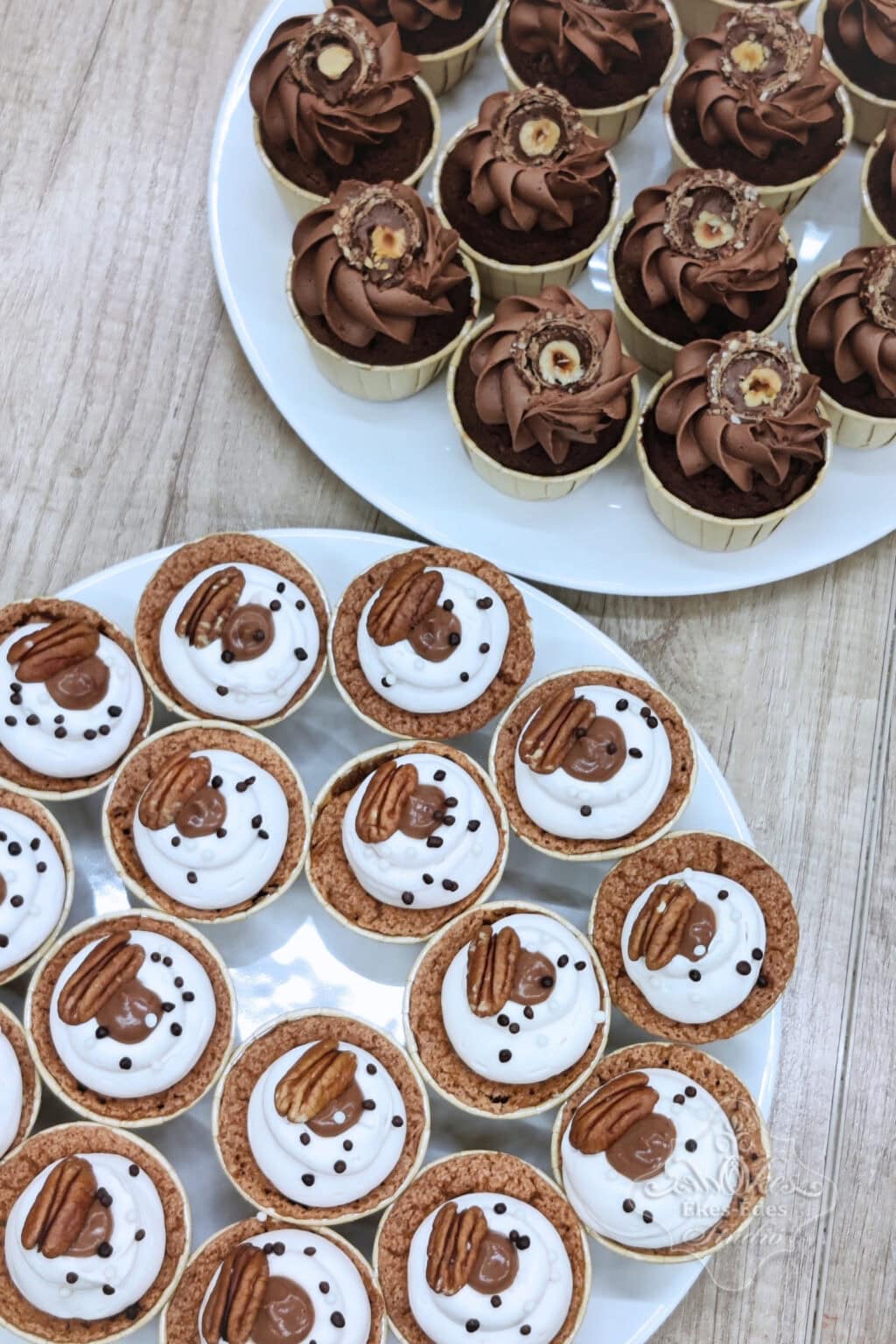 cupcake-cake-pop-muffin-tanfolyam-mogyoros-pekandios-muffinok