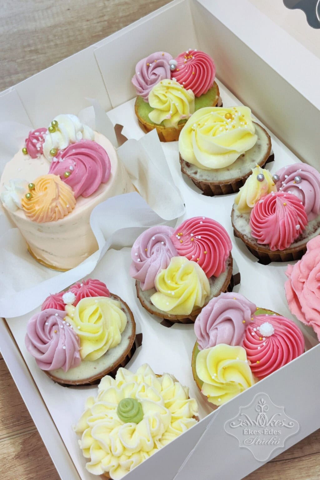 cupcake-cake-pop-muffin-tanfolyam-resztvevo-doboz