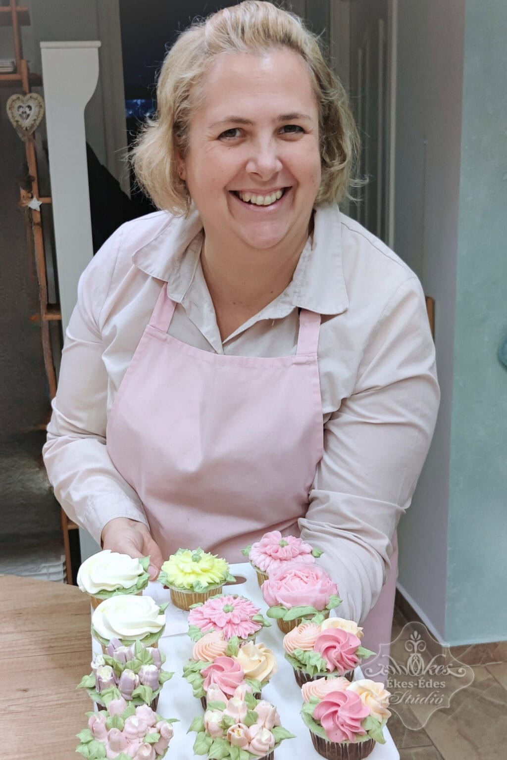 cupcake-cake-pop-muffin-tanfolyam-vajkremes-muffinok