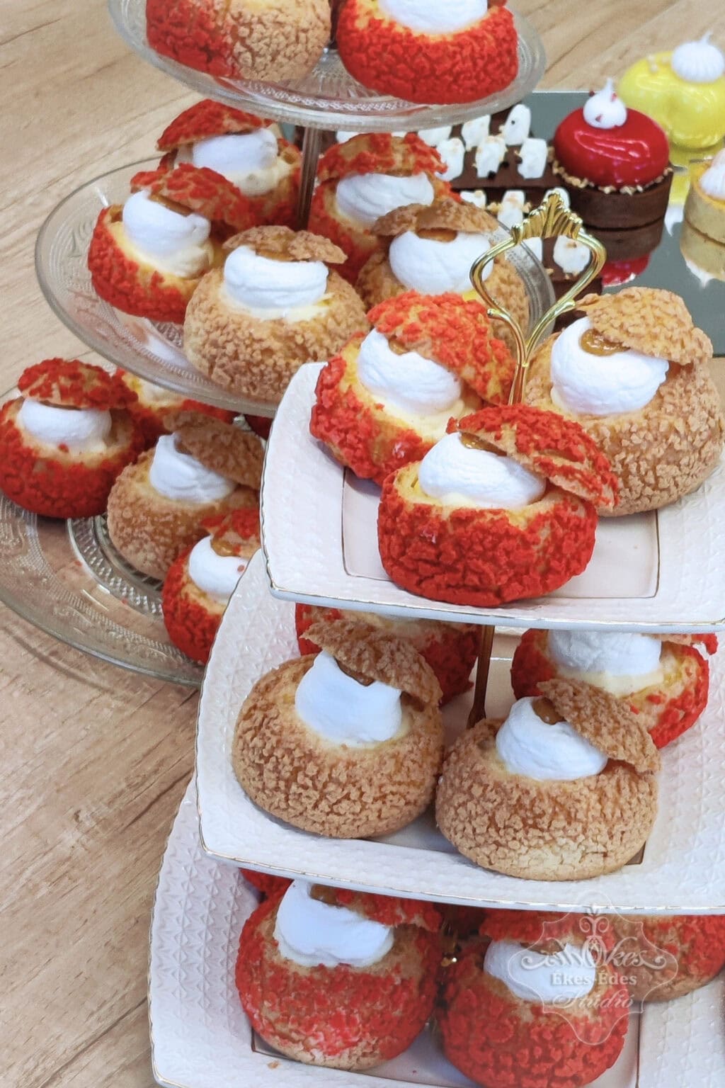 egetett-tesztak-modern-entremets-choux-szines