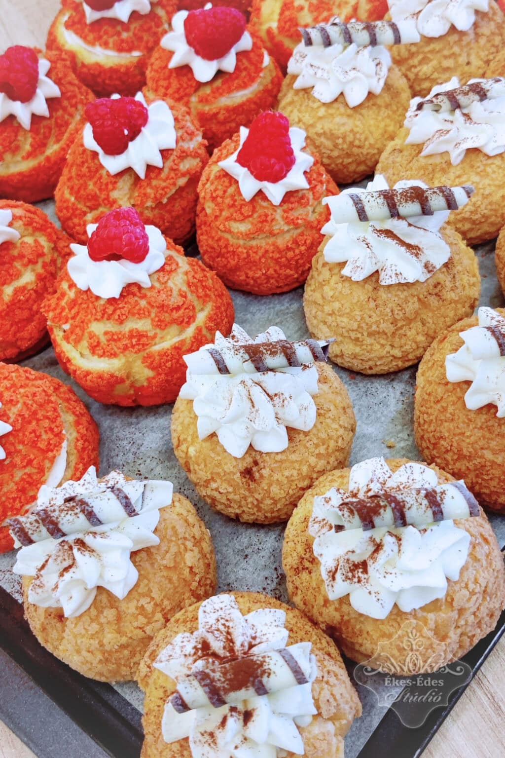 egetett-tesztak-modern-entremets-chouxok