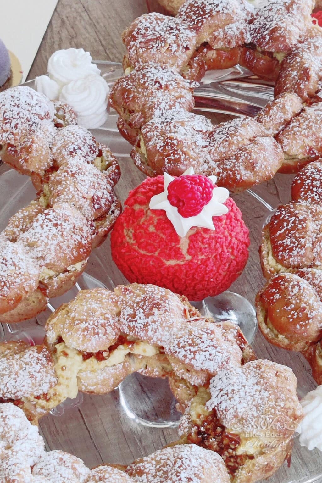 egetett-tesztak-modern-entremets-tanfolyam-paris-brest-piros-choux