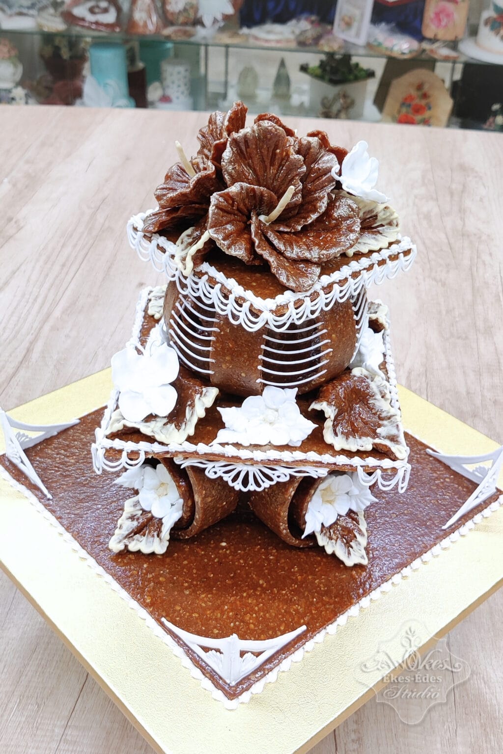 grillazs-halado-tanfolyam-feldiszitett-torta