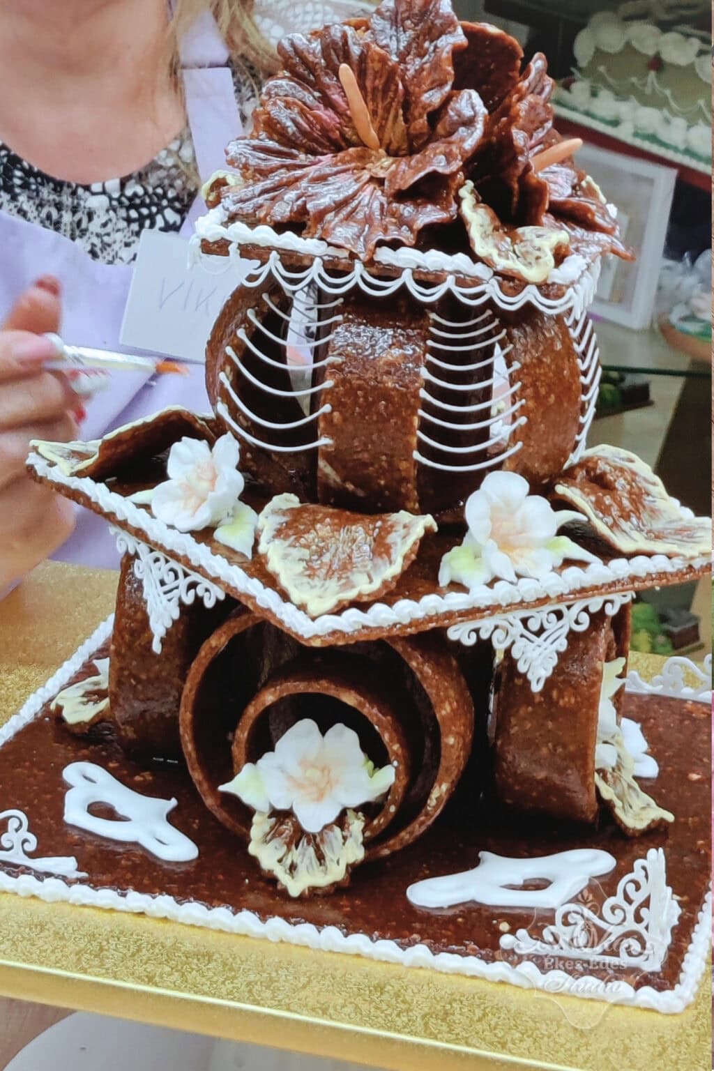 grillazs-halado-tanfolyam-kesz-torta-diszitve