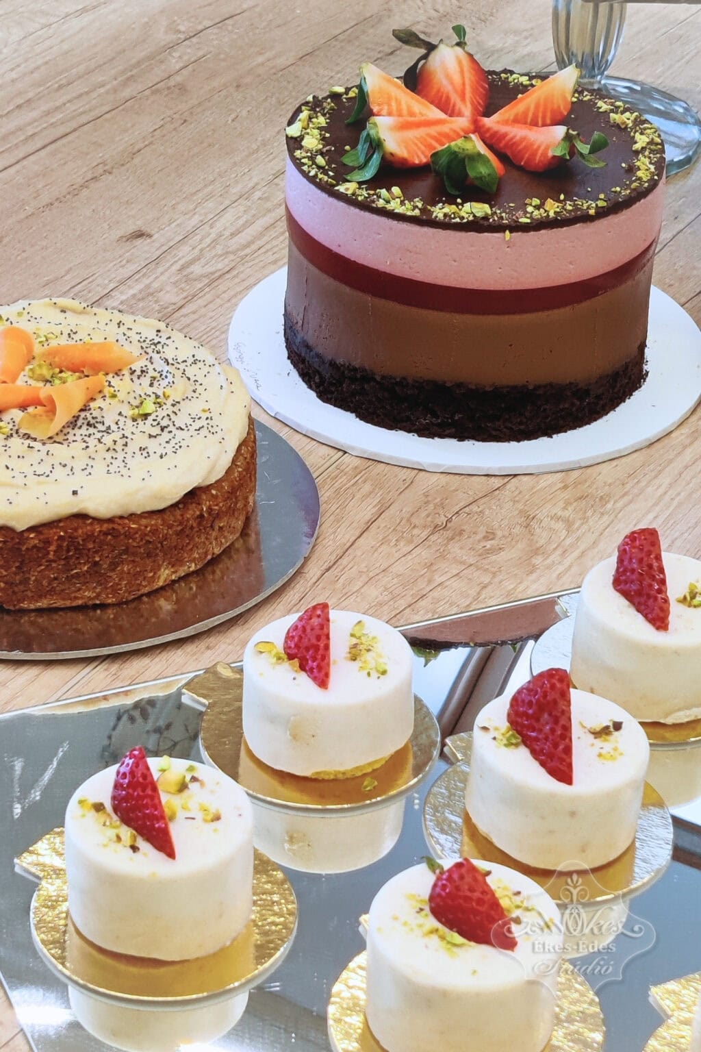 mentes-cukraszat-sutemenyek-tanfolyam-monodesszertek