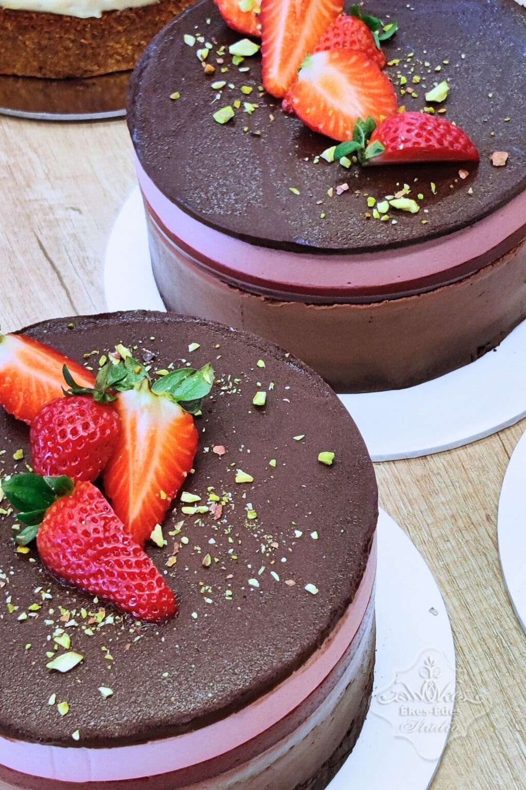 mentes-cukraszat-sutemenyek-tanfolyam-mousse-tortak