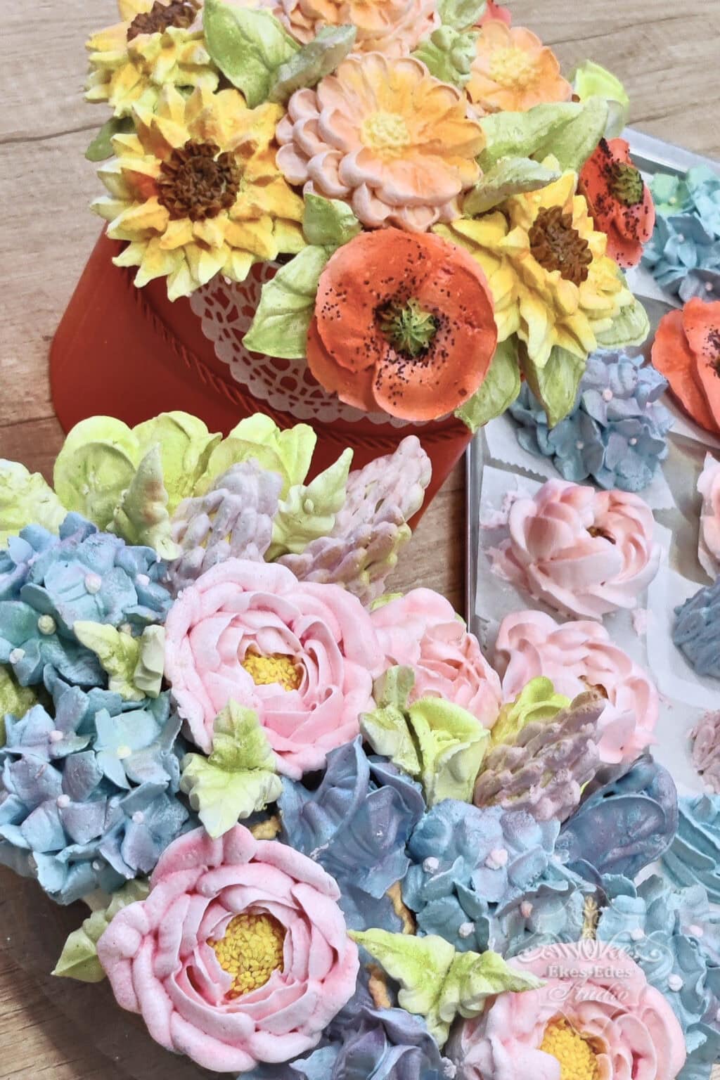 pillecukor-halado-tanfolyamon-keszult-virag-kollekcioi