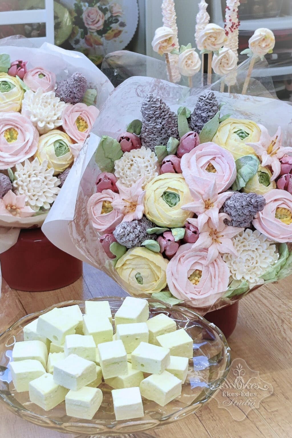 resztvevok-tanfolyami-pillecukor-virag-csokrai-ekes-edes-studio