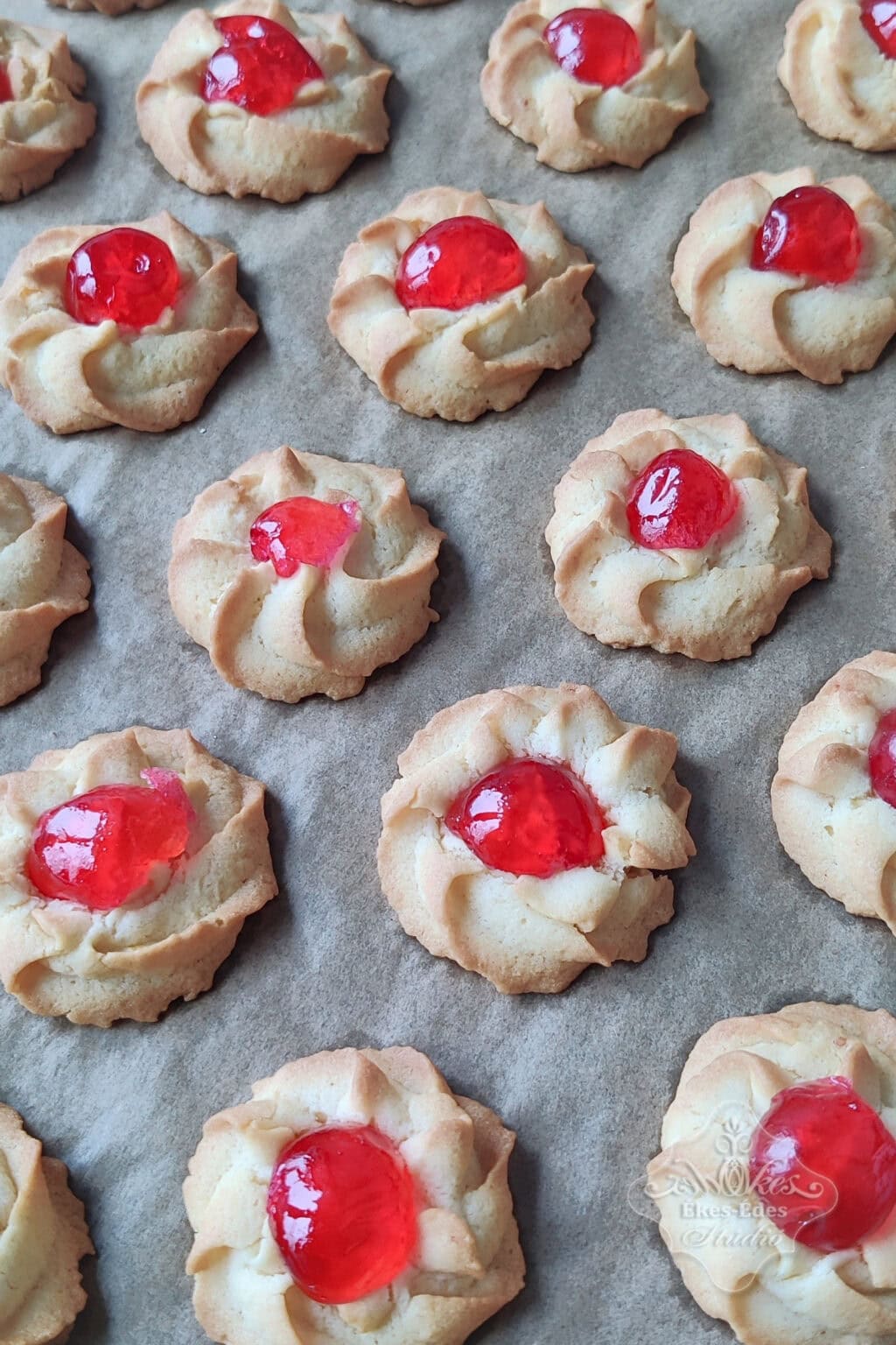 retro sutemenyek-2-tanfolyamon-keksz-lemezen