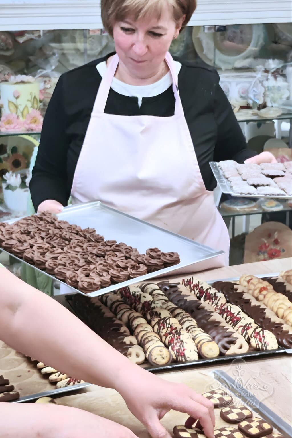 retro sutemenyek-2-tanfolyamon-szervirozas-kozben