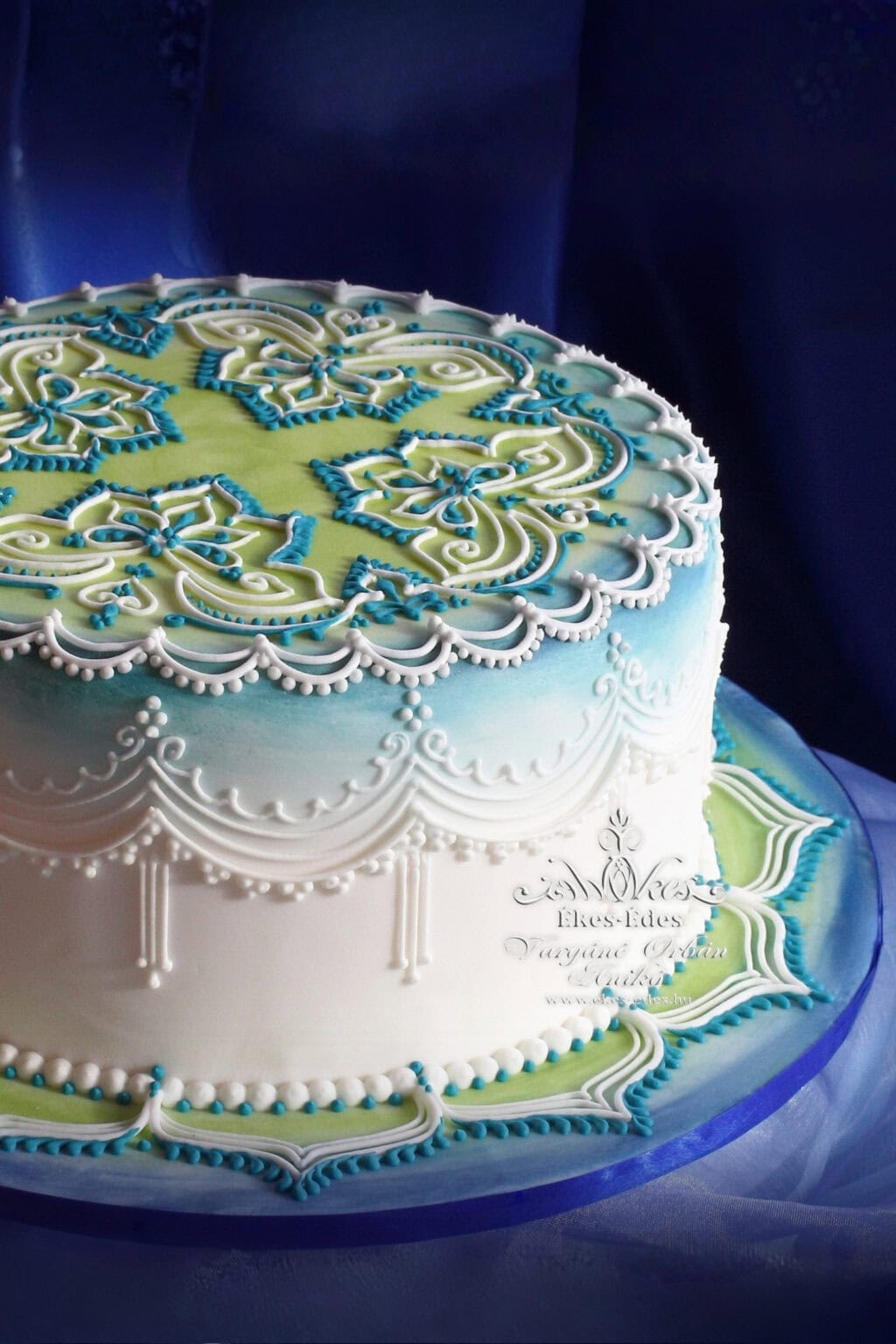 royal-icing-irokazott-torta-vargane-orban-aniko