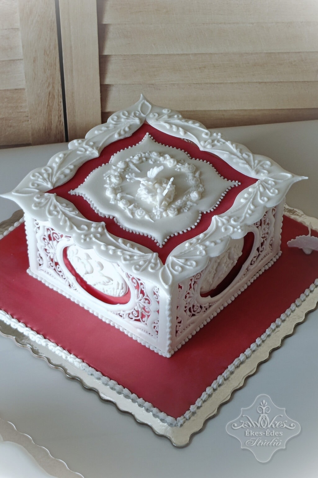 royal-icing-panel-tanulo-tortaja
