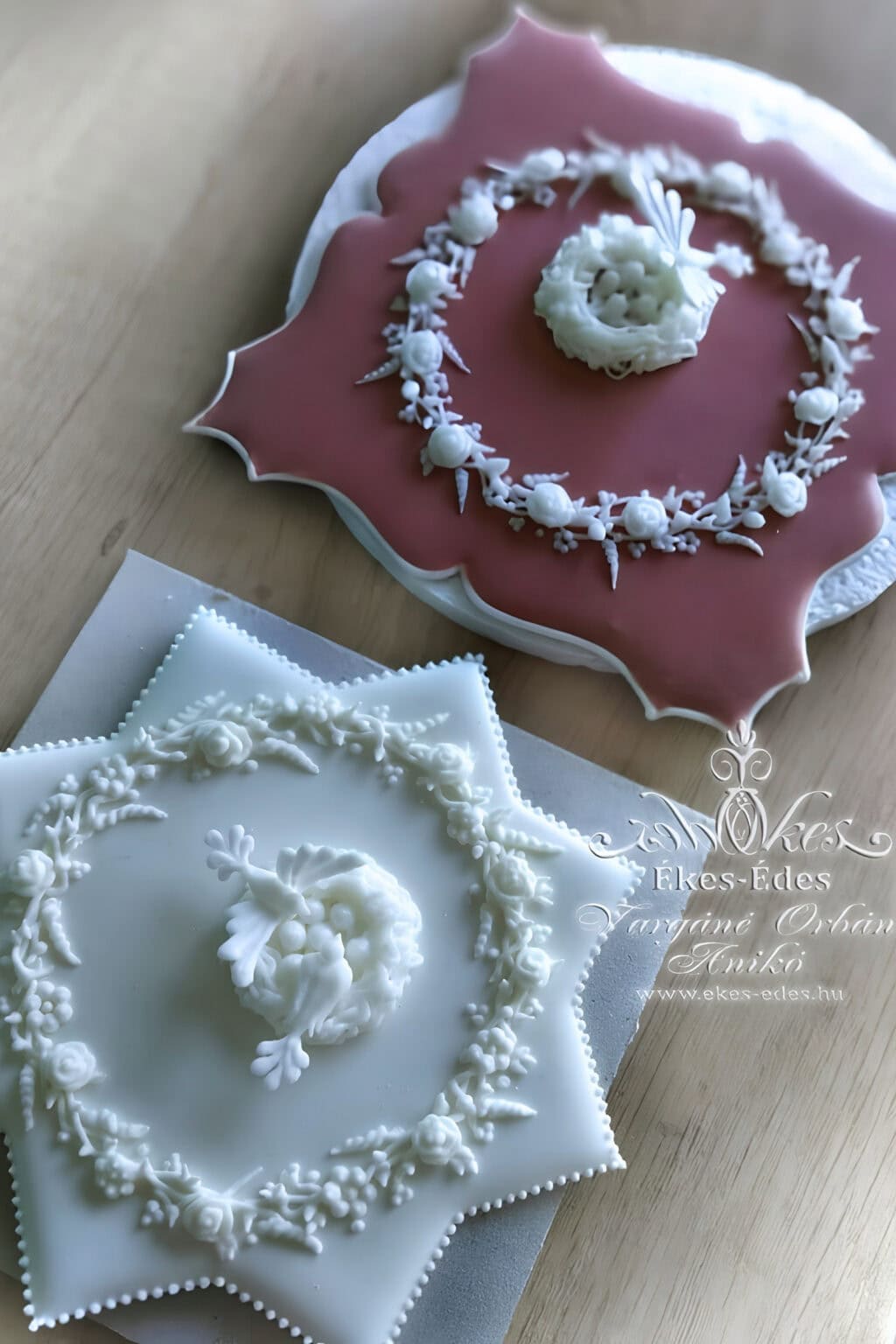 royal-icing-pressure-piping-madaras