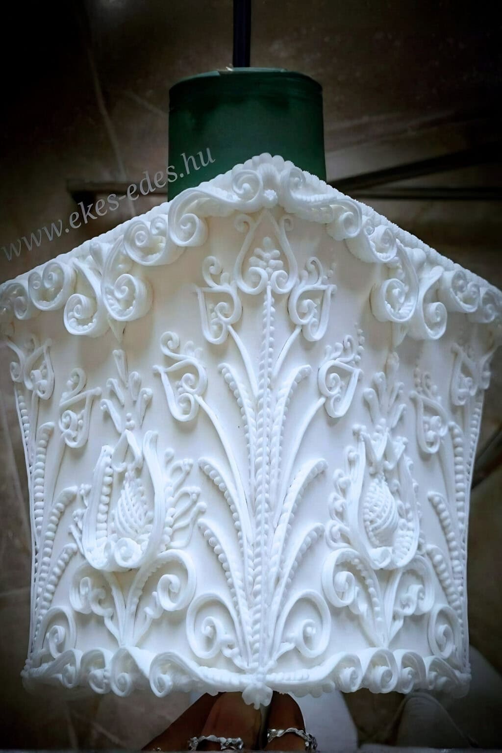 vargane-orban-aniko-royal-icing-kaspo