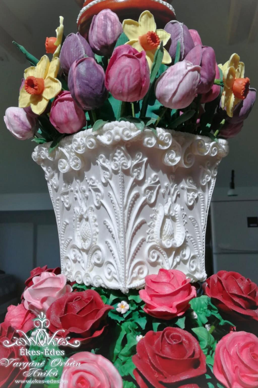 vargane-orban-aniko-royal-icing-tulipanos-kaspo